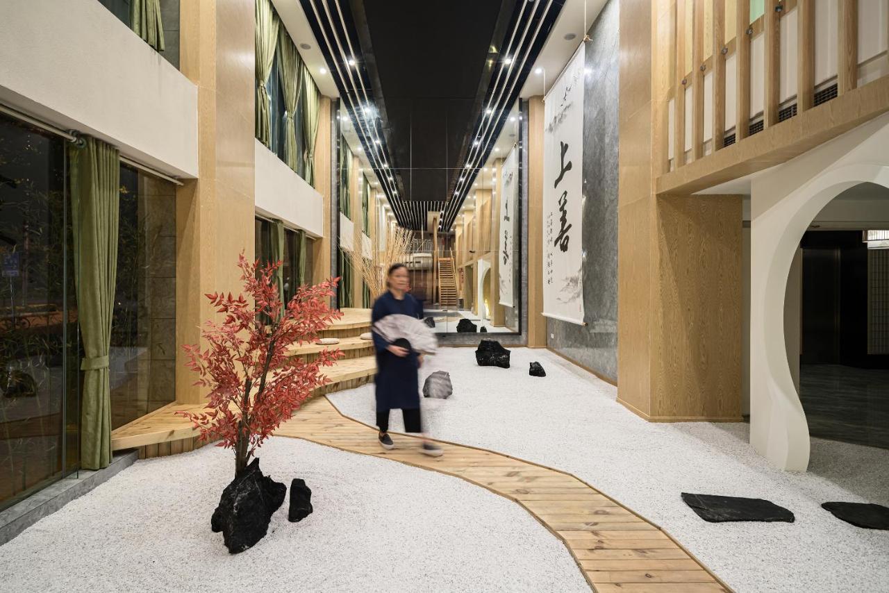 乐山上善居养心禅景酒店 Shangshan Zen Hotel ليشان المظهر الخارجي الصورة
