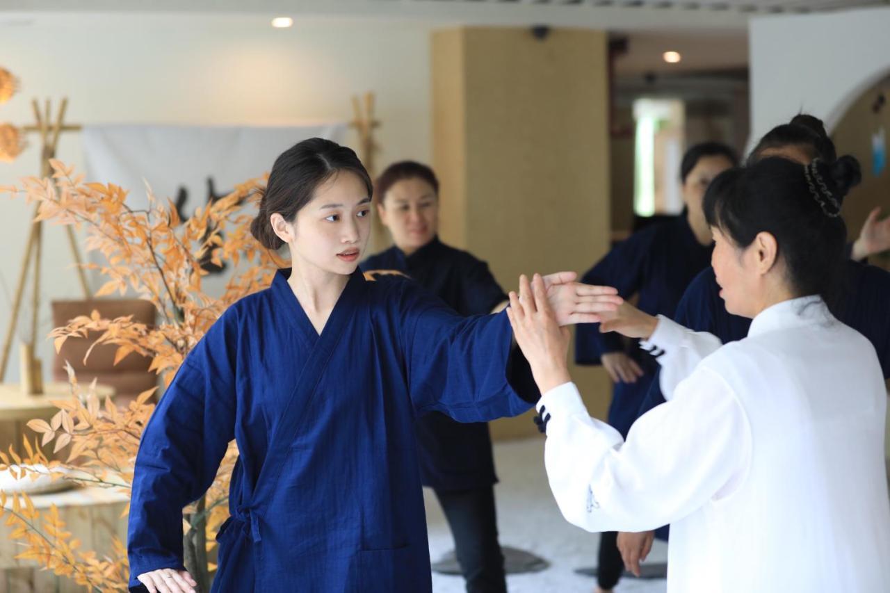 乐山上善居养心禅景酒店 Shangshan Zen Hotel ليشان المظهر الخارجي الصورة